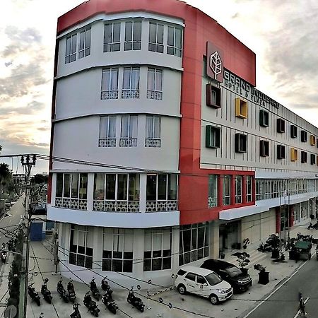 Grand Indobaru Hotel Selatpanjang Luaran gambar